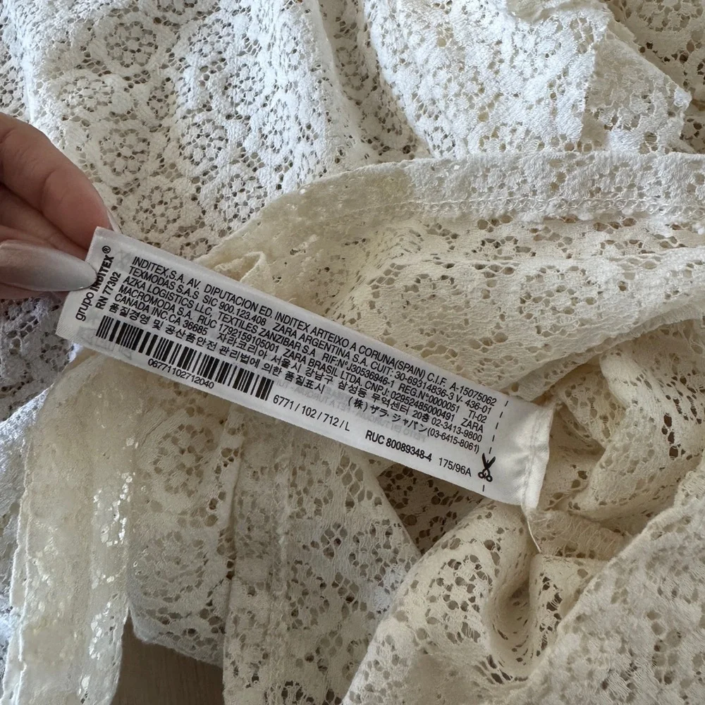 Zara Cream Lace Ruffled Long Sleeve Top - Picture 4 of 6